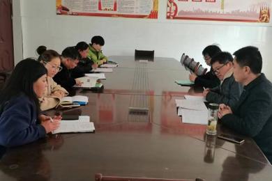 “磨”出高效课堂，“擦”出思想火花  ——李堡镇初中物理中心教研组开展物理教研活动